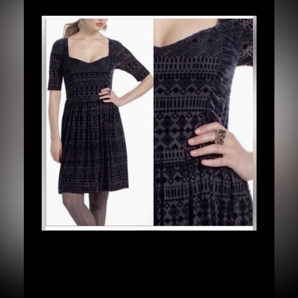 Anthropologie Meadow Rue Geometric Burn Out Midnight Blue Velvet Dress Size XS